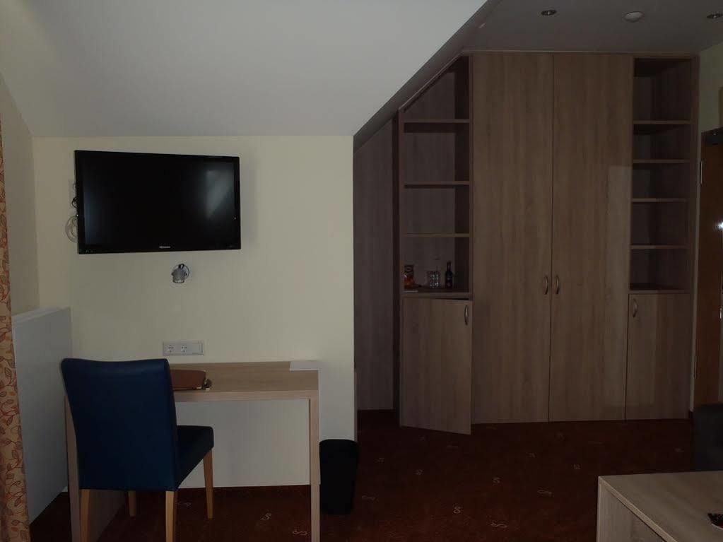 Schade'S Wohlfuehlhotel ゼルプ エクステリア 写真